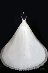 2025 A Line Wedding Dresses, Scoop Tulle With Applique And Beads Lace Up